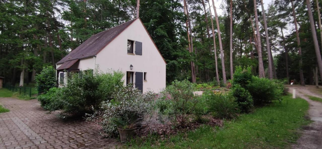 Maison Daubigny Corne-Biche Bagian luar foto