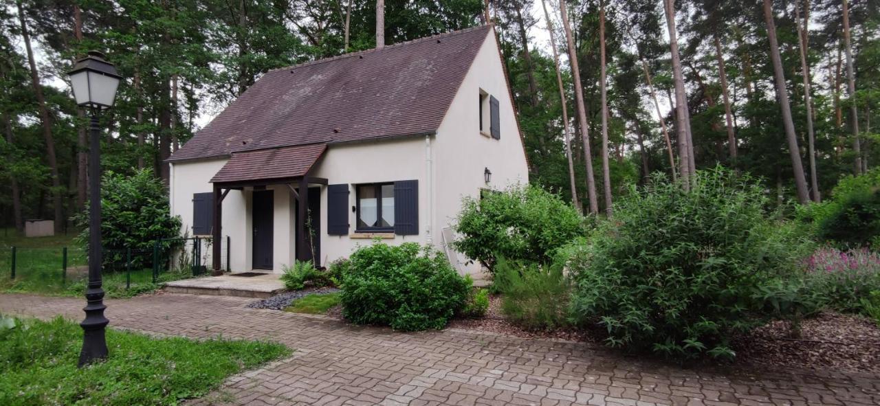 Maison Daubigny Corne-Biche Bagian luar foto